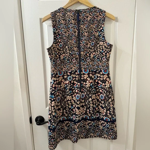 SOLD 💙 Anthropologie Mauve Floral Pattern With Blue Background Dress - Size 10 - Picture 6 of 12
